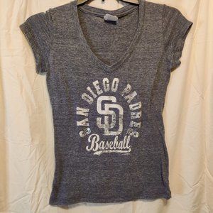 Cute MLB San Diego Padres womens t-shirt  medium